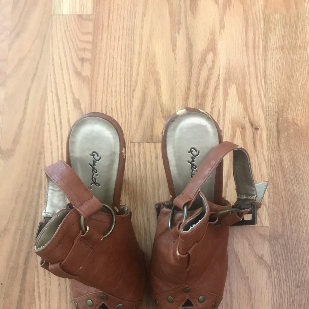 Qupid Leather Heels, Size 9